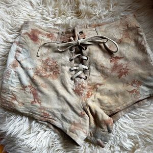 Chasing unicorns suede shorts M